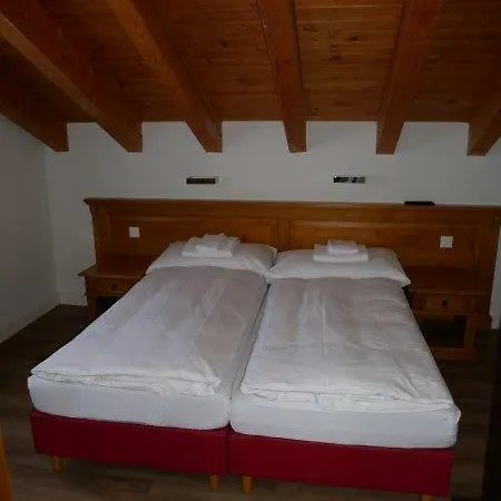 Premium @ Monte Rosa Таш